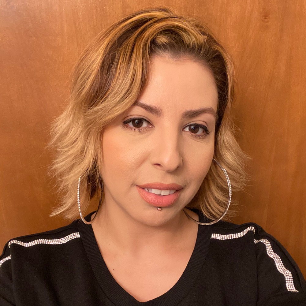 Meet your Posher, Kelly